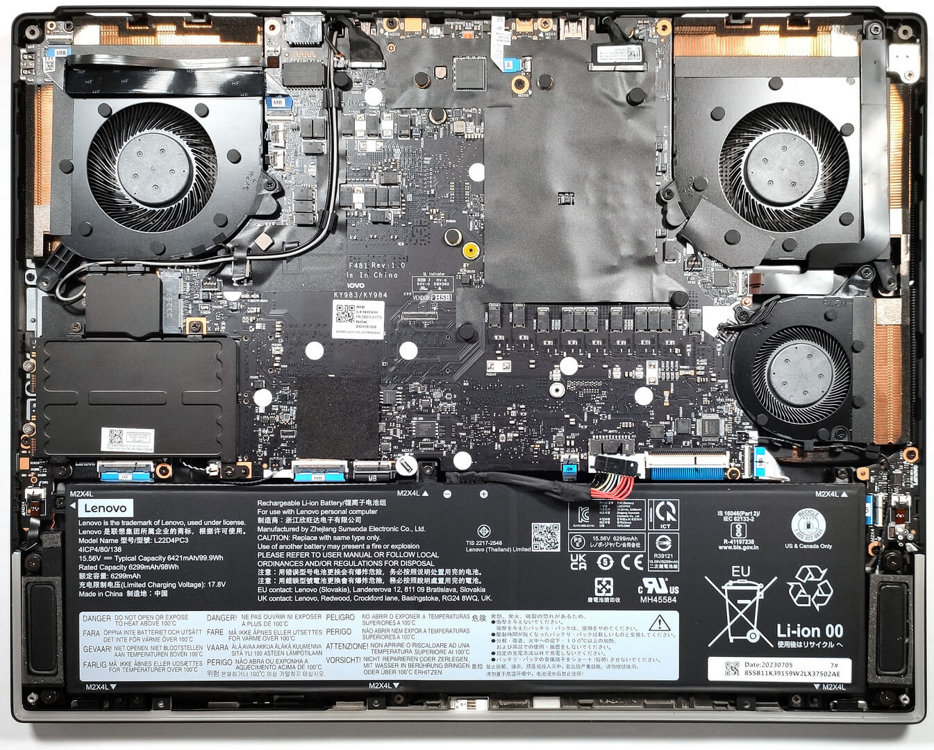 Internal Photo of Lenovo Legion Pro 7 16IRX8, Legion Pro 7 16IRX8H, Legion Pro 7 16IRX9H, Legion Pro 7 16ARX8, RGB backlit US keyboard (legion 9 16irx8)